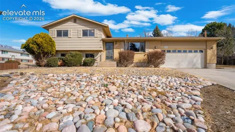 3325 Raindrop Drive