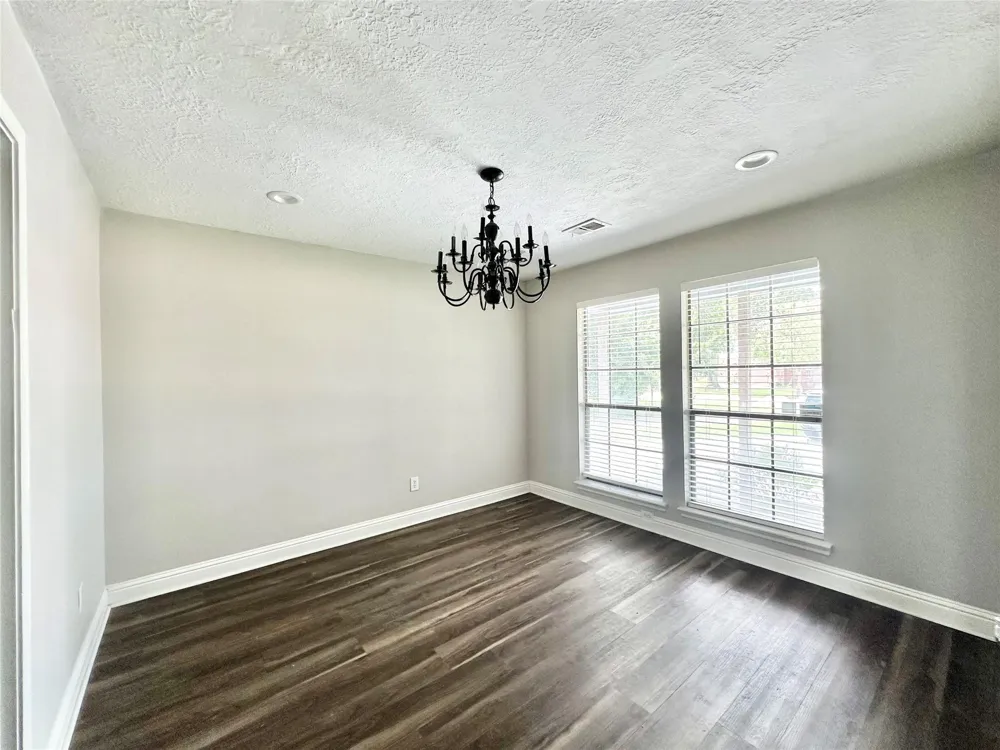 2523 Castle Place Stafford, TX 77477