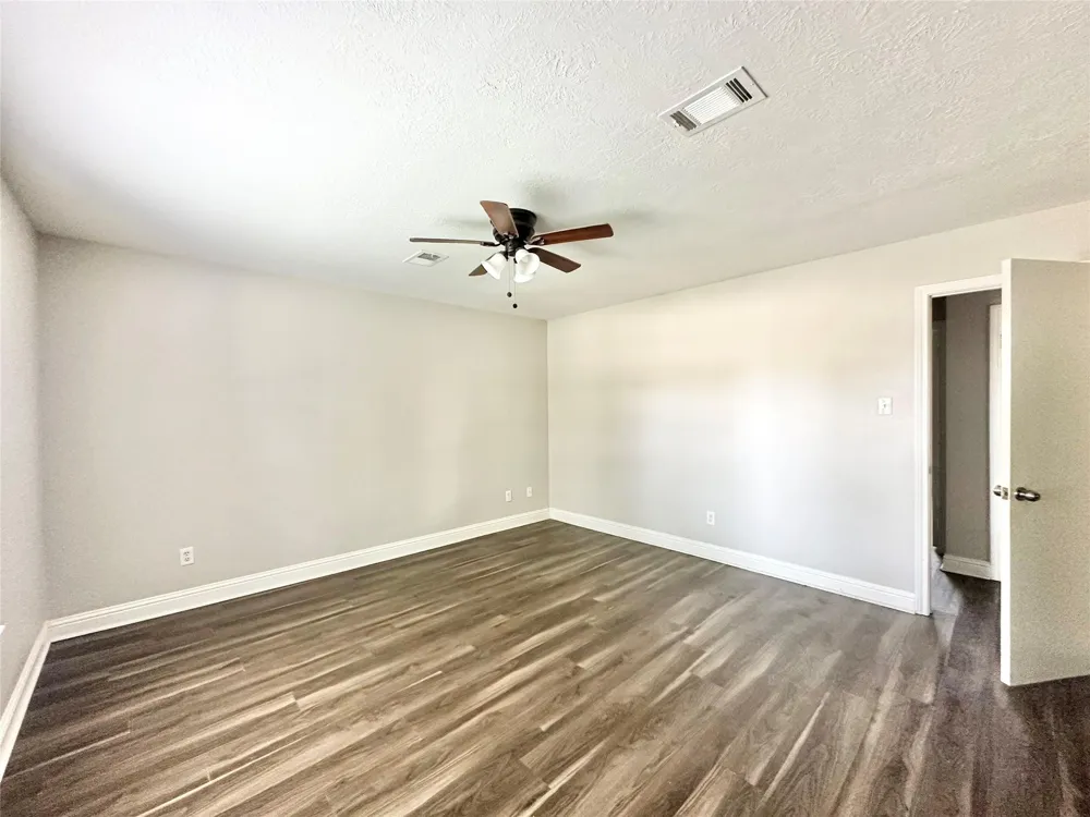 2523 Castle Place Stafford, TX 77477