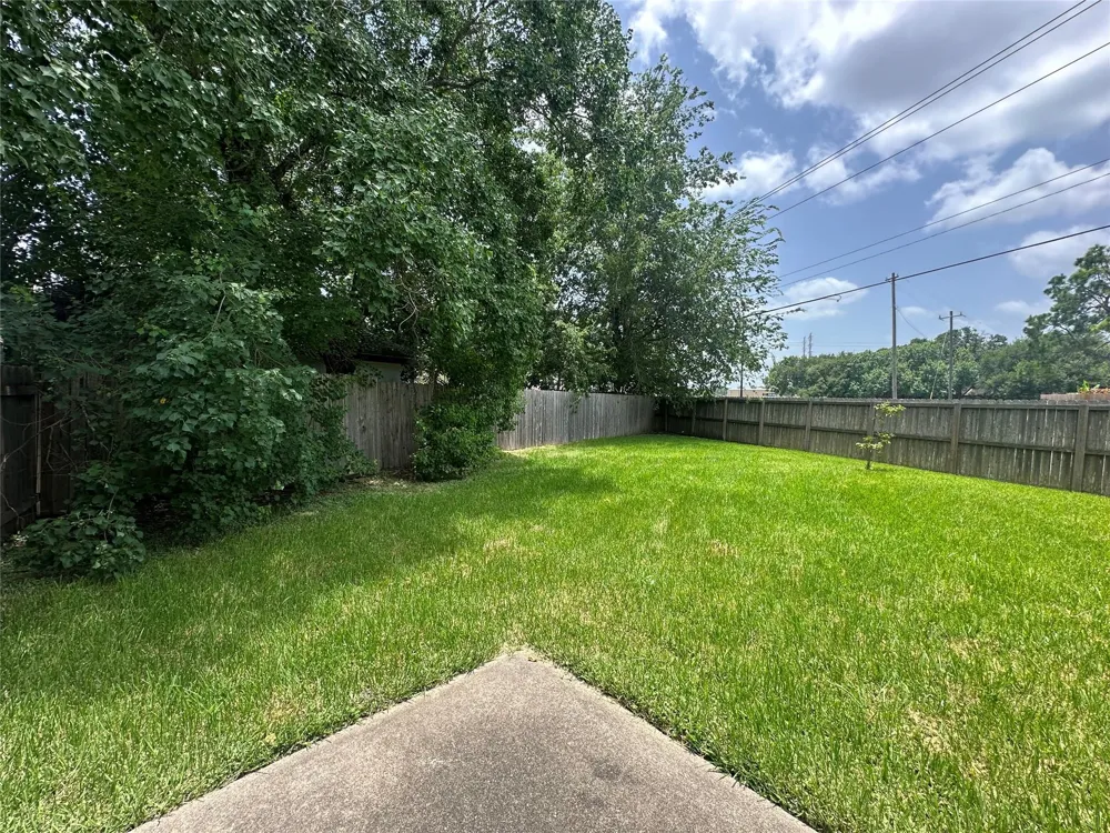 2523 Castle Place Stafford, TX 77477