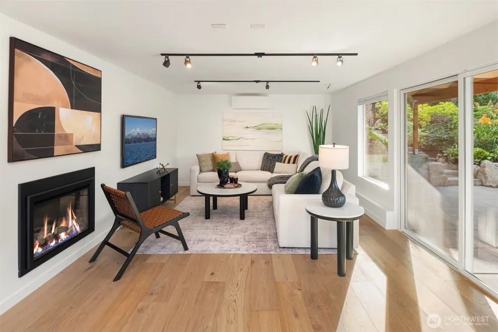 12536 SE 15th Street Bellevue, WA 98005