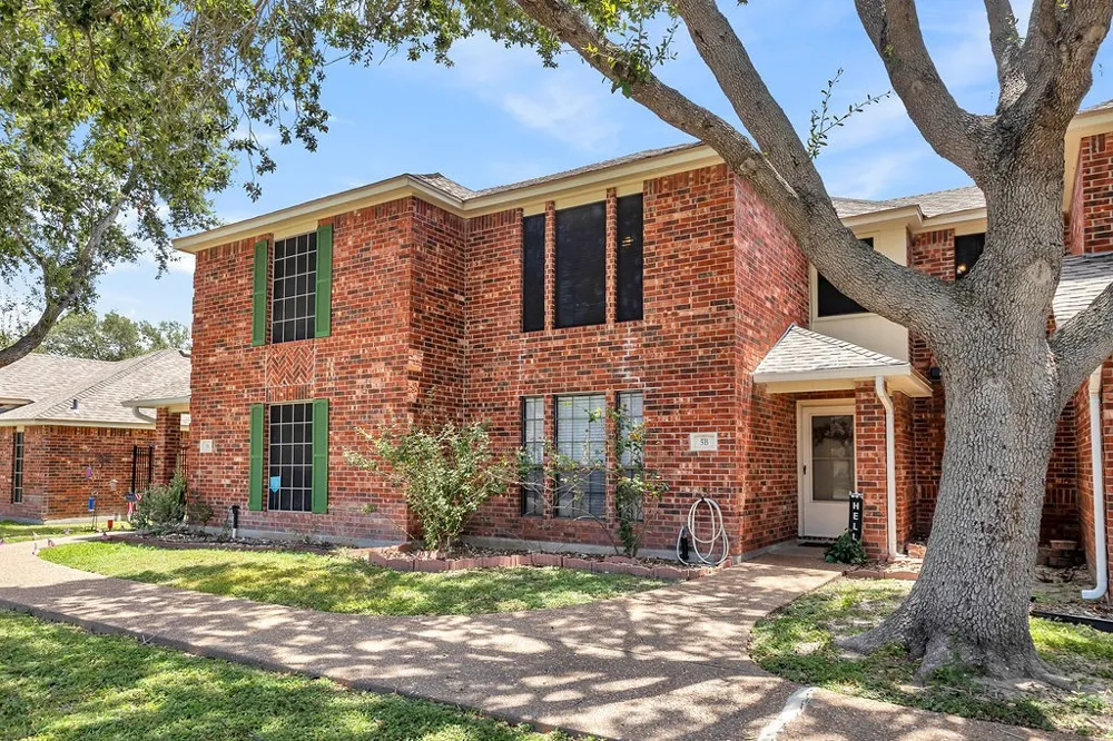 4022 Wood River #5B Corpus Christi, TX 78410