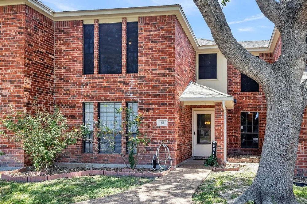 4022 Wood River #5B Corpus Christi, TX 78410