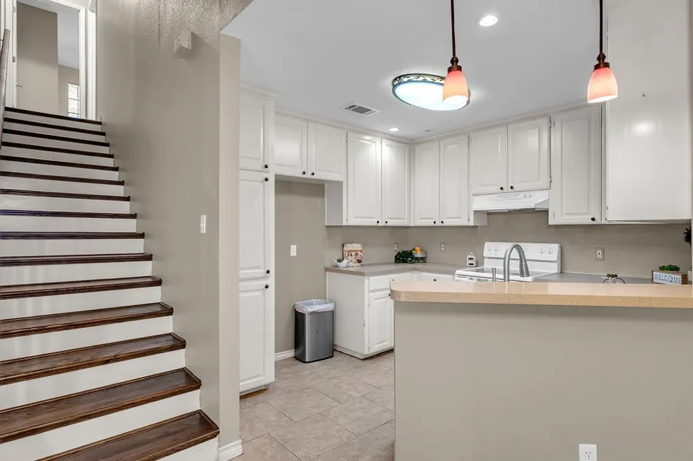 4022 Wood River #5B Corpus Christi, TX 78410
