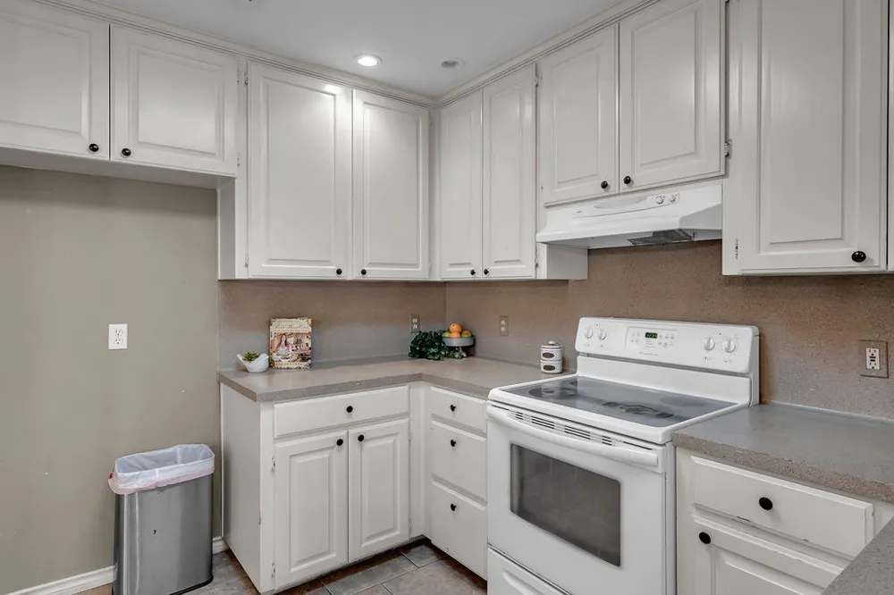 4022 Wood River #5B Corpus Christi, TX 78410