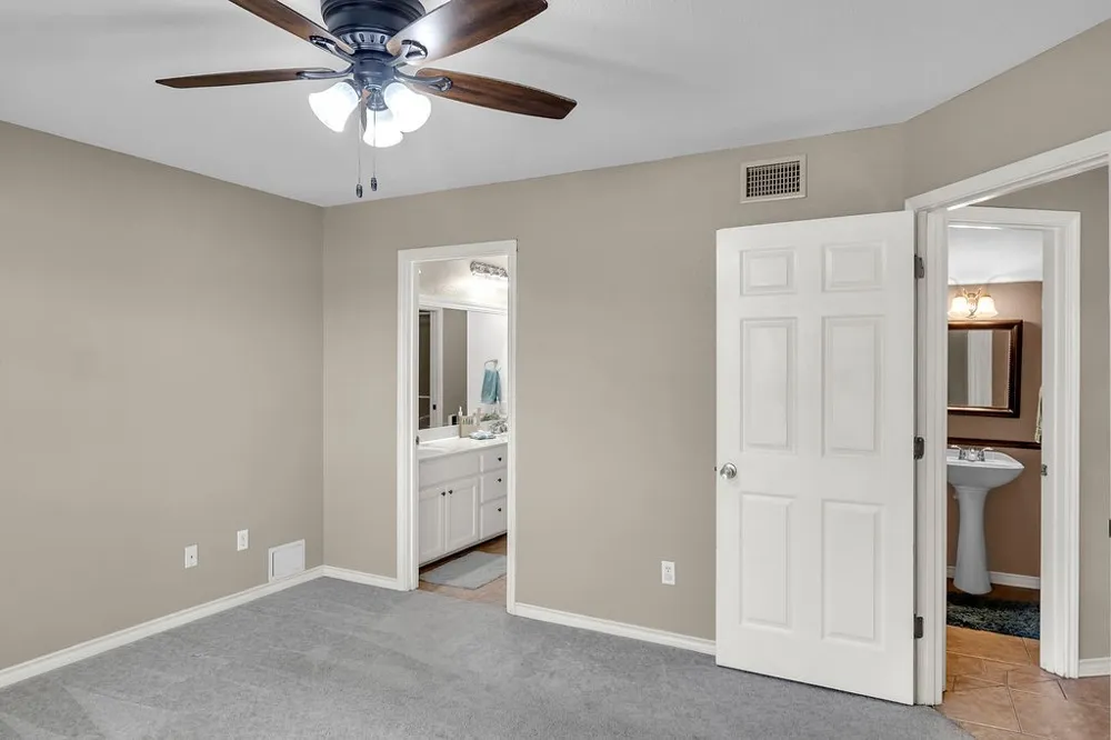 4022 Wood River #5B Corpus Christi, TX 78410