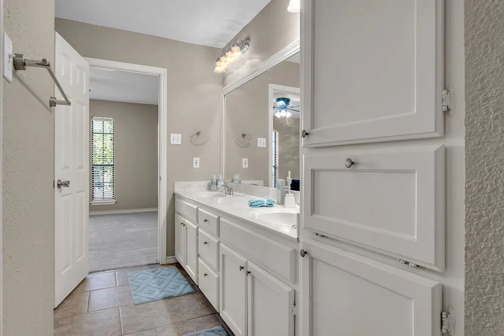 4022 Wood River #5B Corpus Christi, TX 78410