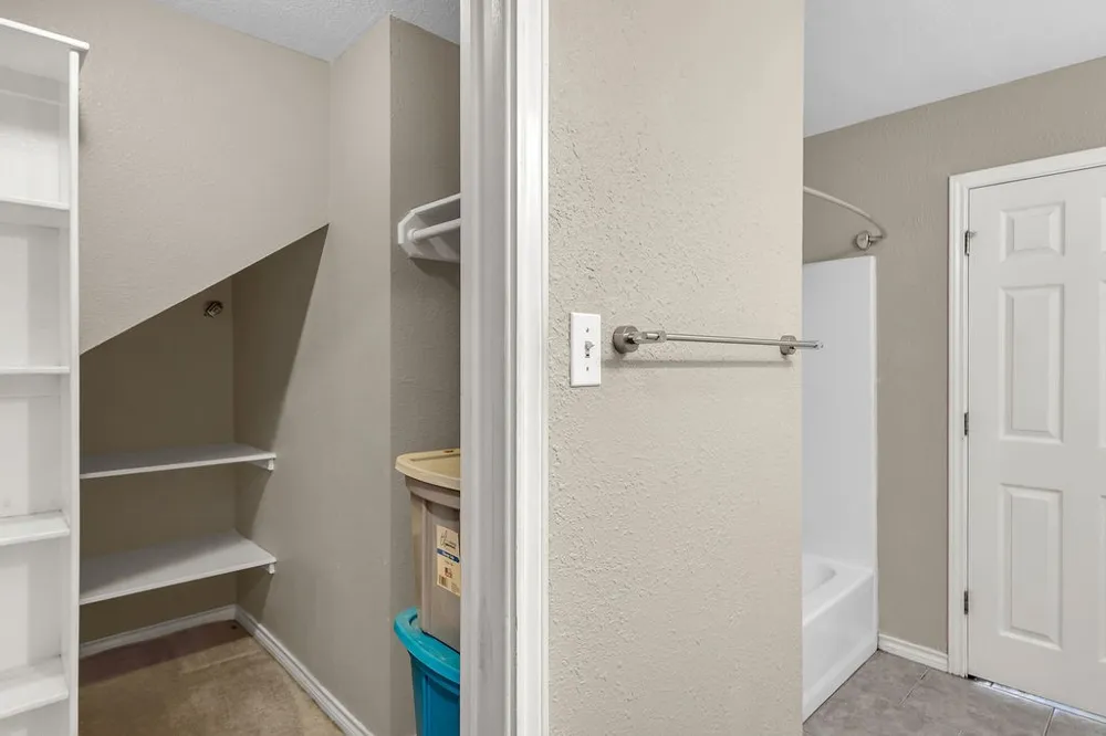 4022 Wood River #5B Corpus Christi, TX 78410