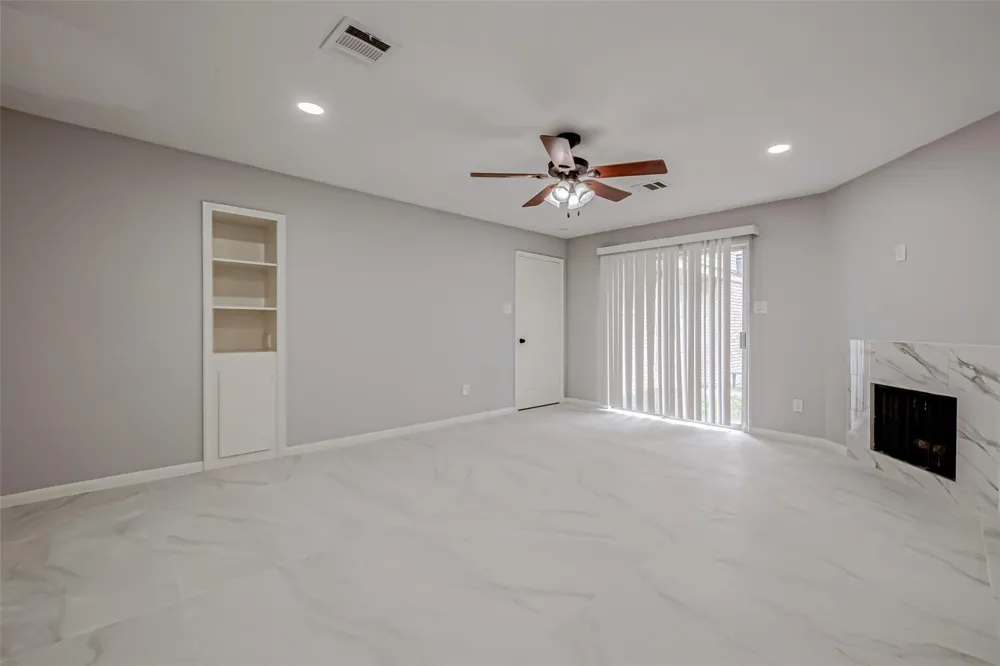 4506 Mimosa Drive Bellaire, TX 77401