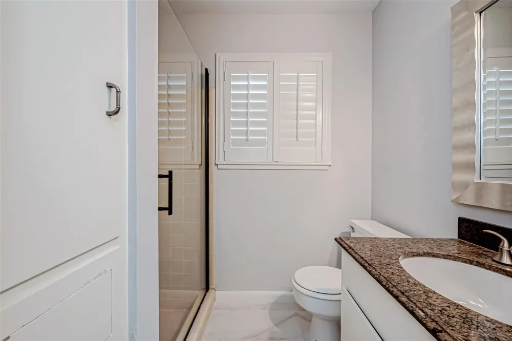 4506 Mimosa Drive Bellaire, TX 77401