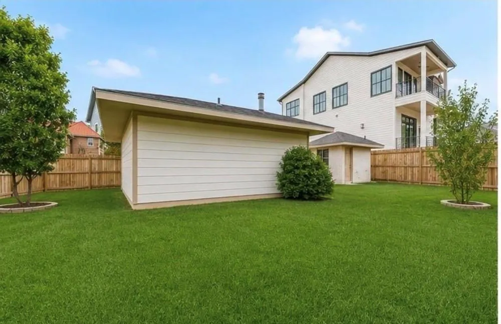 4506 Mimosa Drive Bellaire, TX 77401