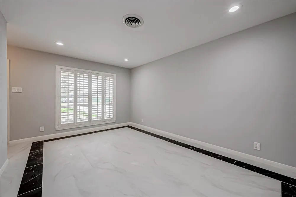 4506 Mimosa Drive Bellaire, TX 77401