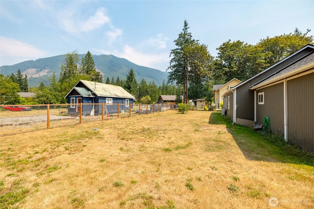 26706 469th Avenue NE Darrington, WA 98241