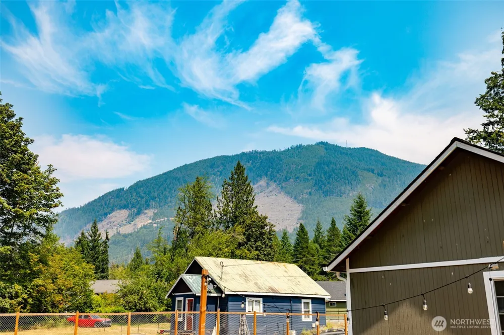 26706 469th Avenue NE Darrington, WA 98241