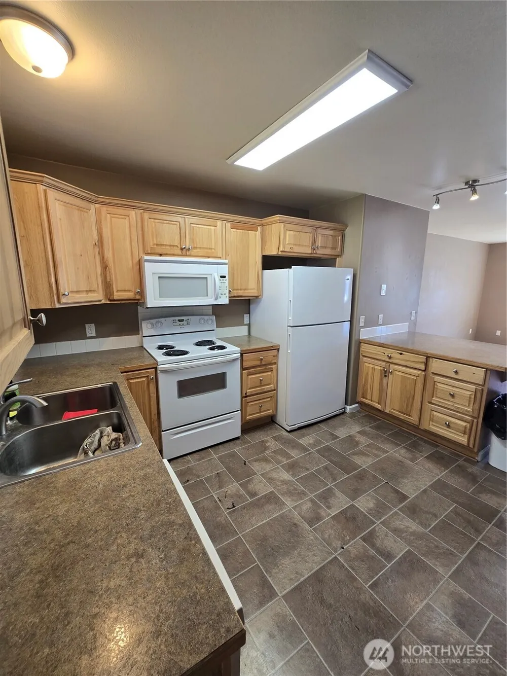 1402 Juniper Street Oroville, WA 98844
