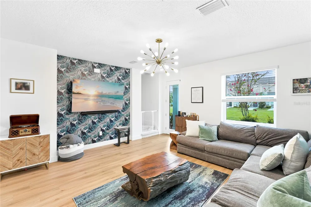 1808 FENDER LANE Sarasota, FL 34240