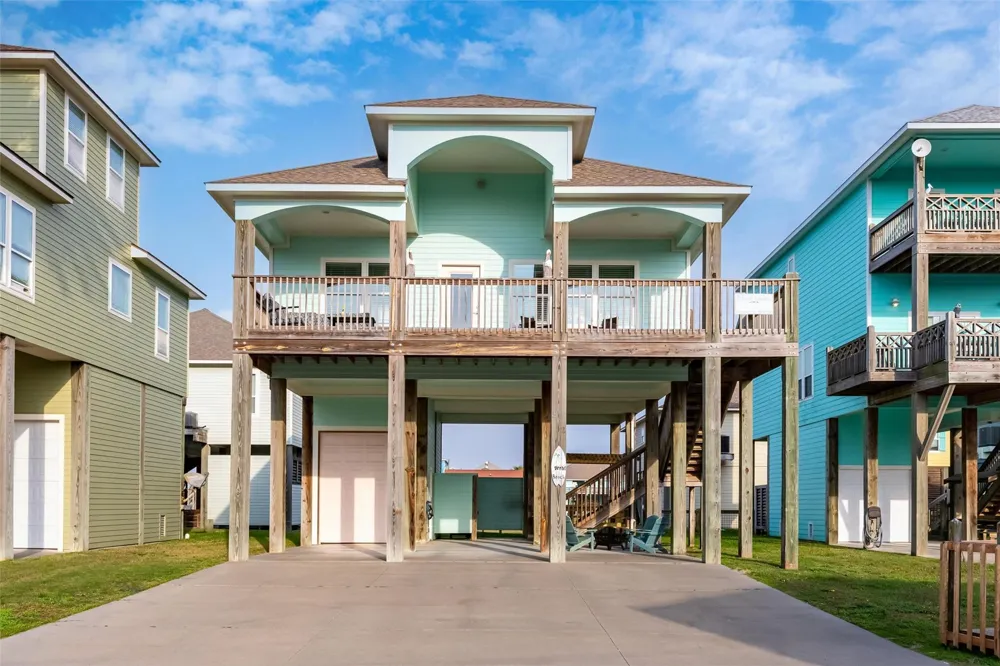 972 S Redfish Crystal Beach, TX 77650