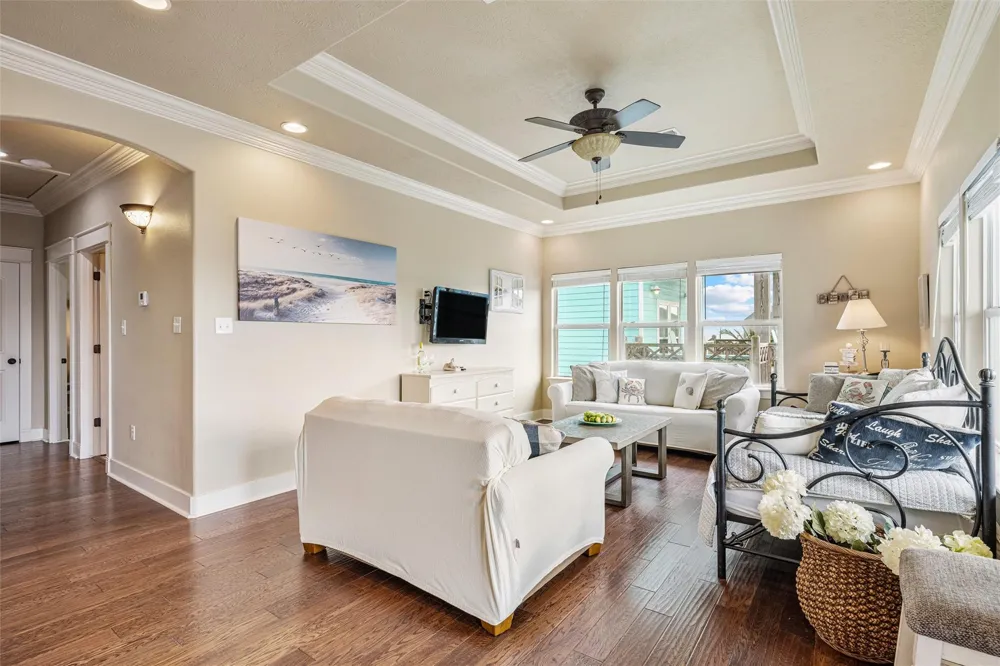 972 S Redfish Crystal Beach, TX 77650