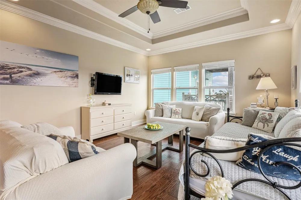 972 S Redfish Crystal Beach, TX 77650