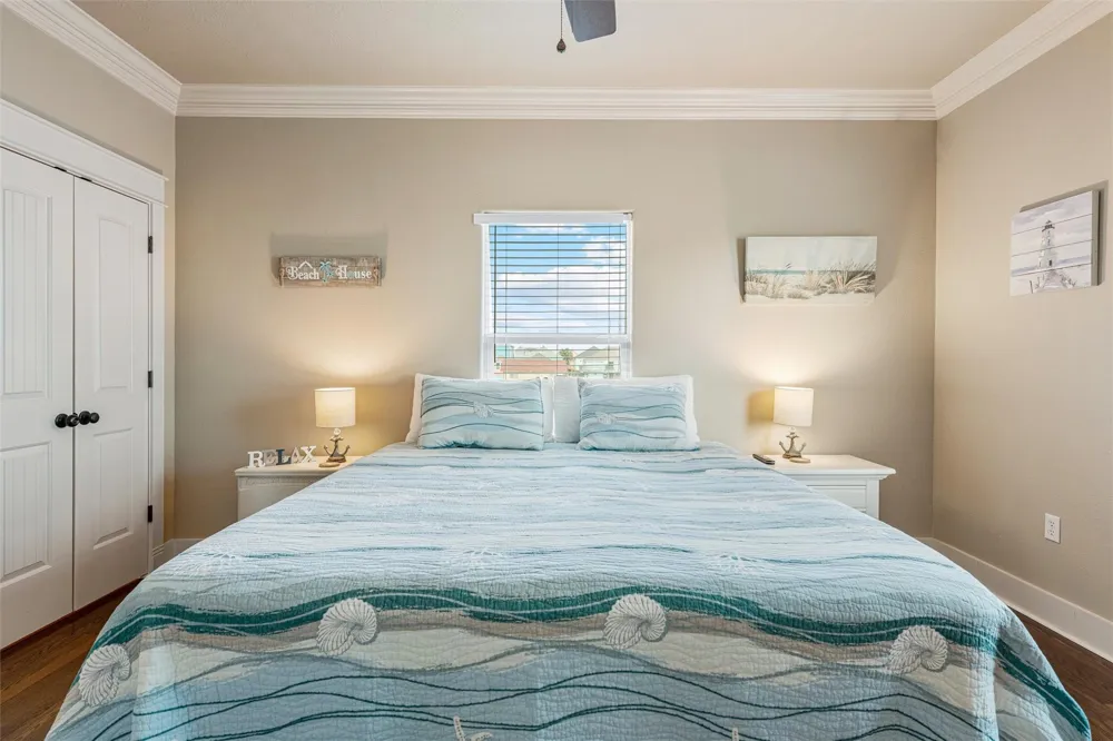 972 S Redfish Crystal Beach, TX 77650
