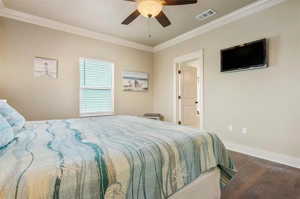 972 S Redfish Crystal Beach, TX 77650