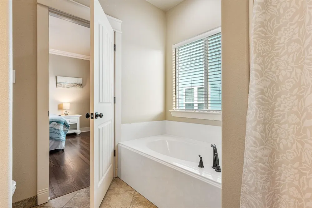 972 S Redfish Crystal Beach, TX 77650