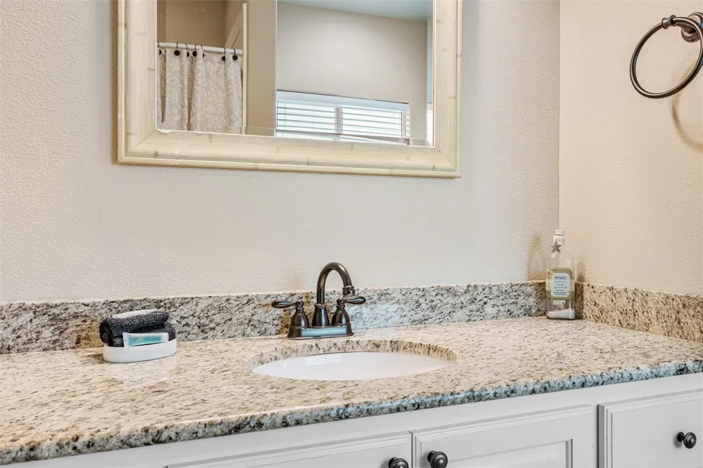972 S Redfish Crystal Beach, TX 77650