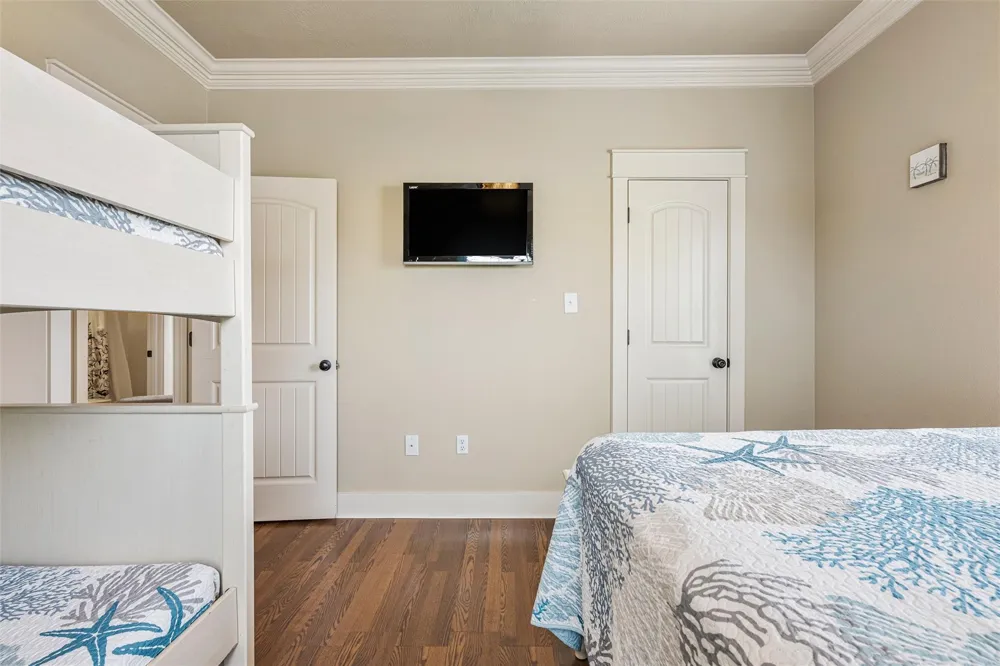 972 S Redfish Crystal Beach, TX 77650