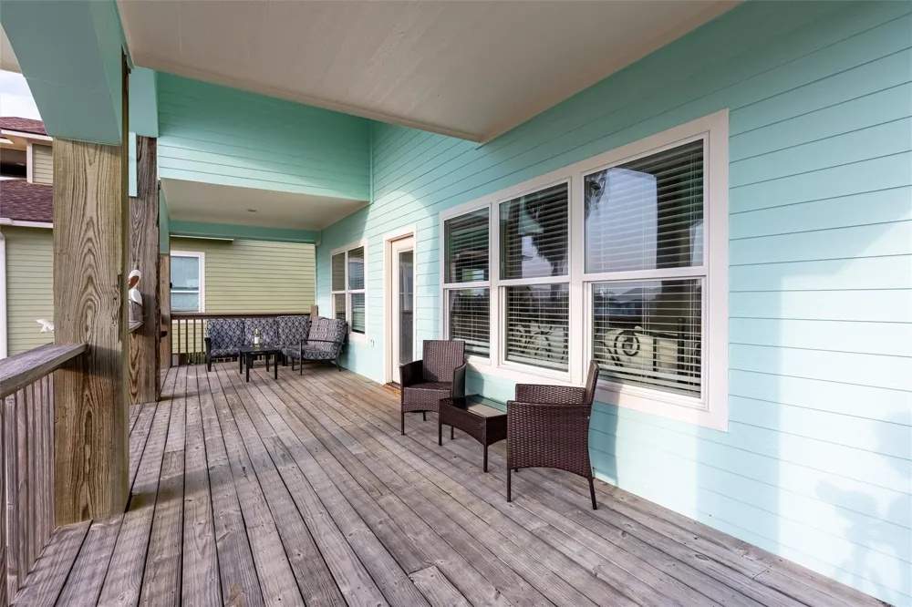 972 S Redfish Crystal Beach, TX 77650