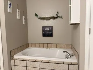 5109 Valley View Durant, OK 74701