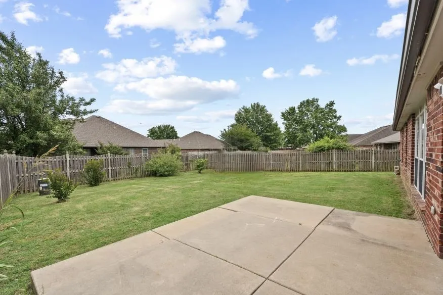 15209 E 90th Place Owasso, OK 74055