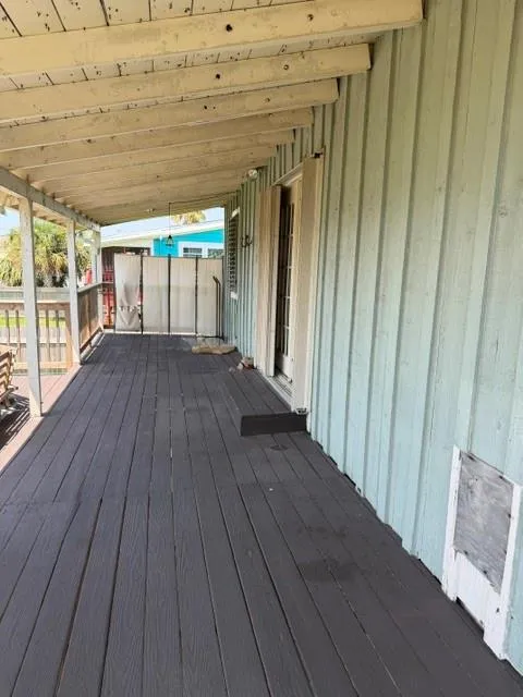 16535 Jamaica Inn Road Jamaica Beach, TX 77554