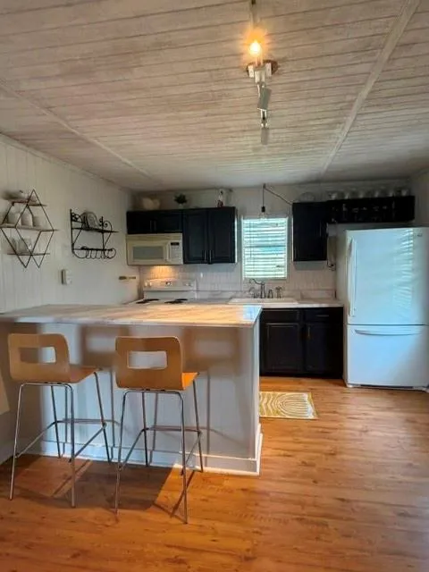 16535 Jamaica Inn Road Jamaica Beach, TX 77554