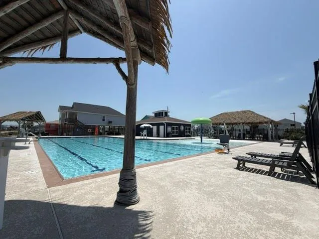 16535 Jamaica Inn Road Jamaica Beach, TX 77554