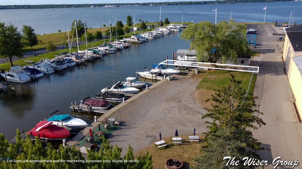 332 Cihak Street Muskegon, MI 49445