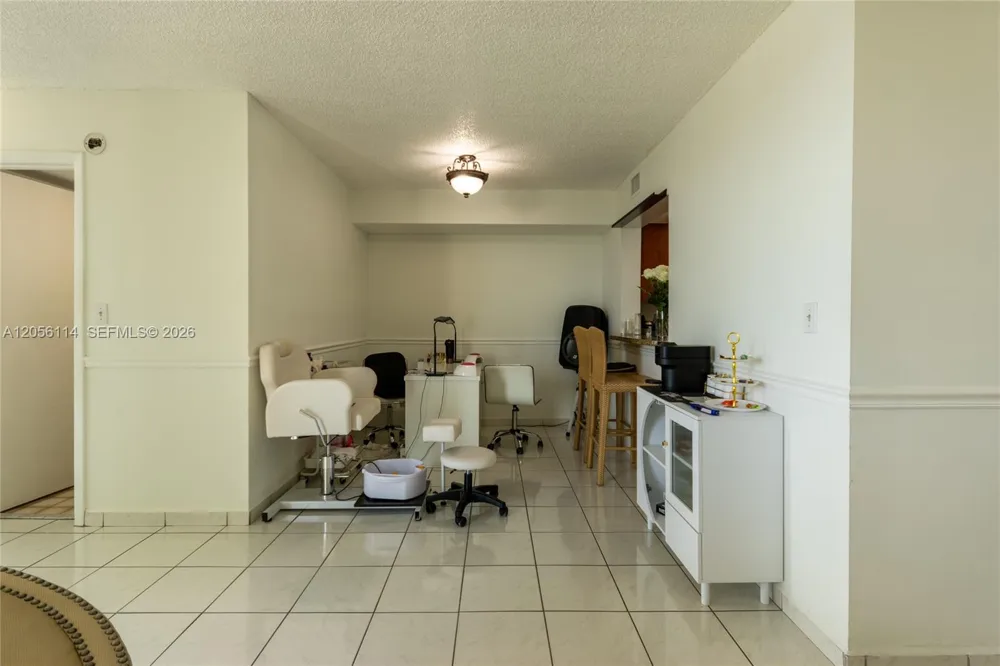 2055 SW 122nd Ave #406 Miami, FL 33175