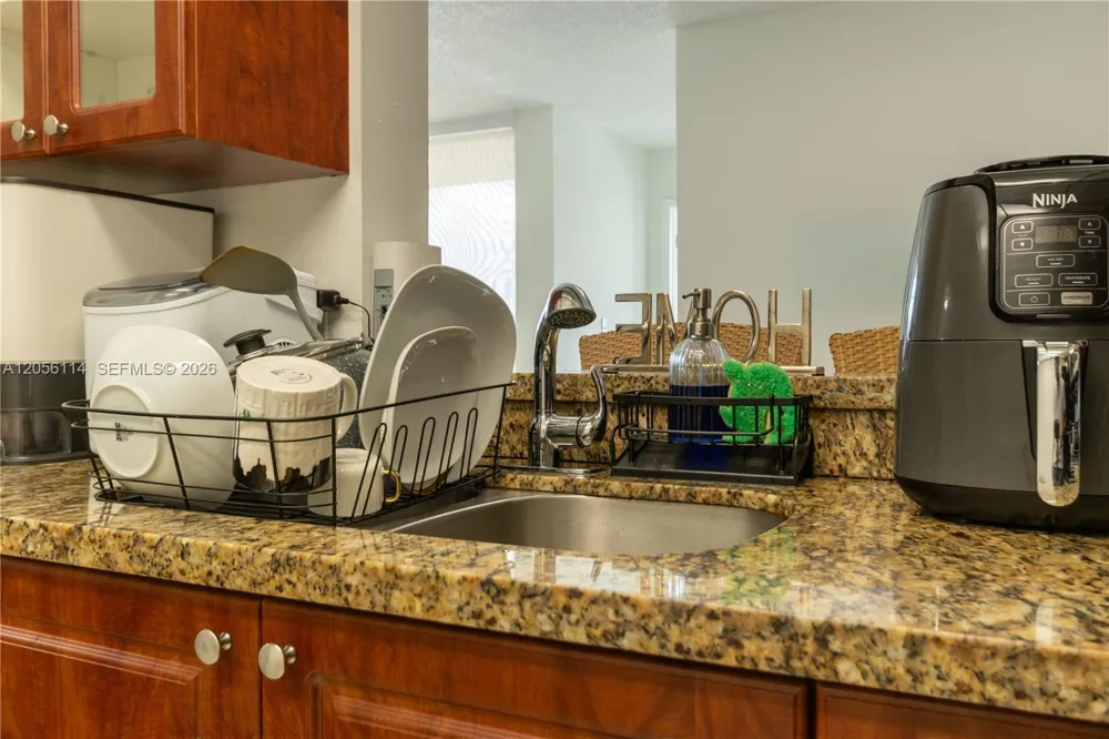 2055 SW 122nd Ave #406 Miami, FL 33175