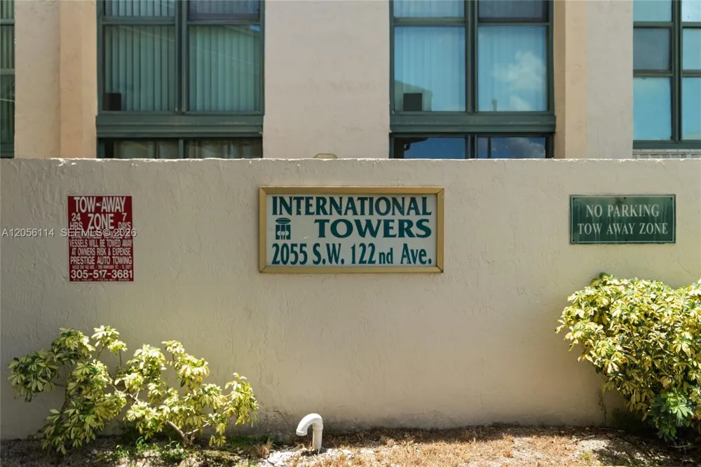 2055 SW 122nd Ave #406 Miami, FL 33175