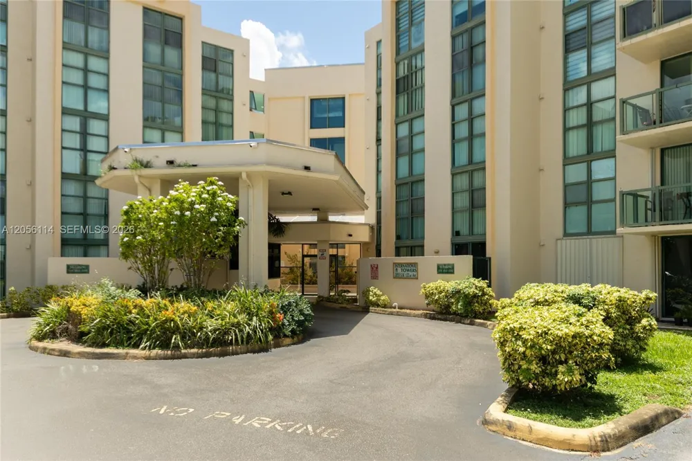 2055 SW 122nd Ave #406 Miami, FL 33175