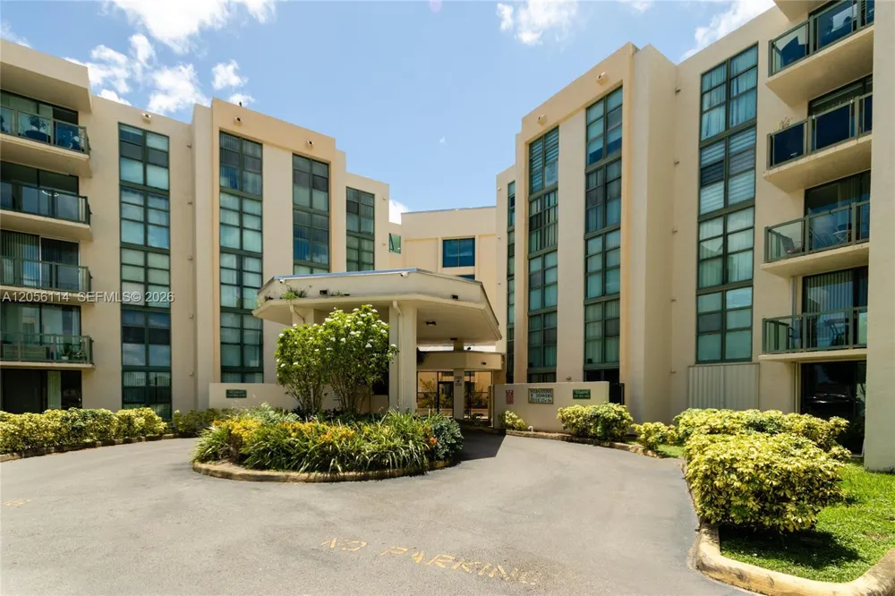 2055 SW 122nd Ave #406 Miami, FL 33175