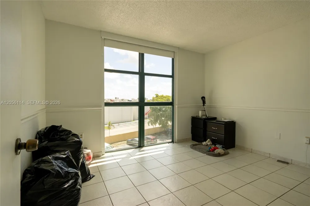 2055 SW 122nd Ave #406 Miami, FL 33175