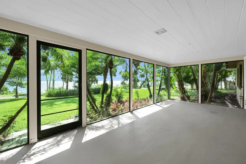 8609 S Indian River Drive Fort Pierce, FL 34982