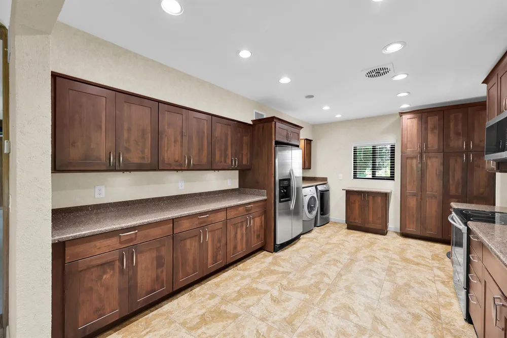 8609 S Indian River Drive Fort Pierce, FL 34982