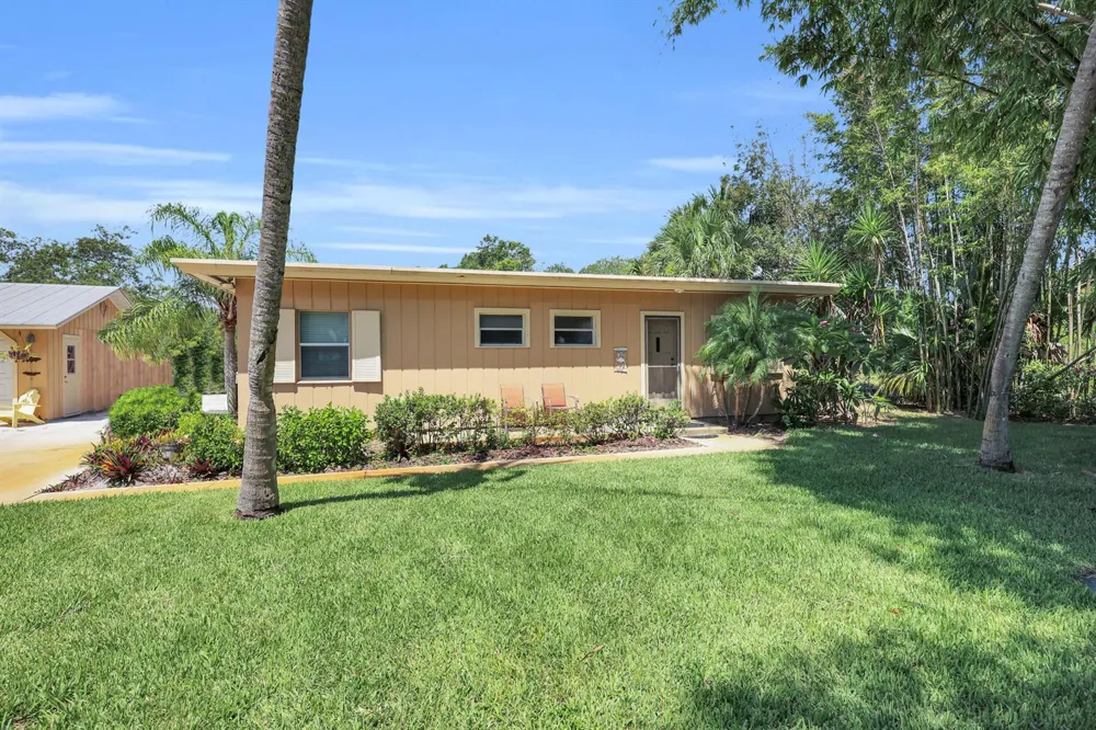 8609 S Indian River Drive Fort Pierce, FL 34982