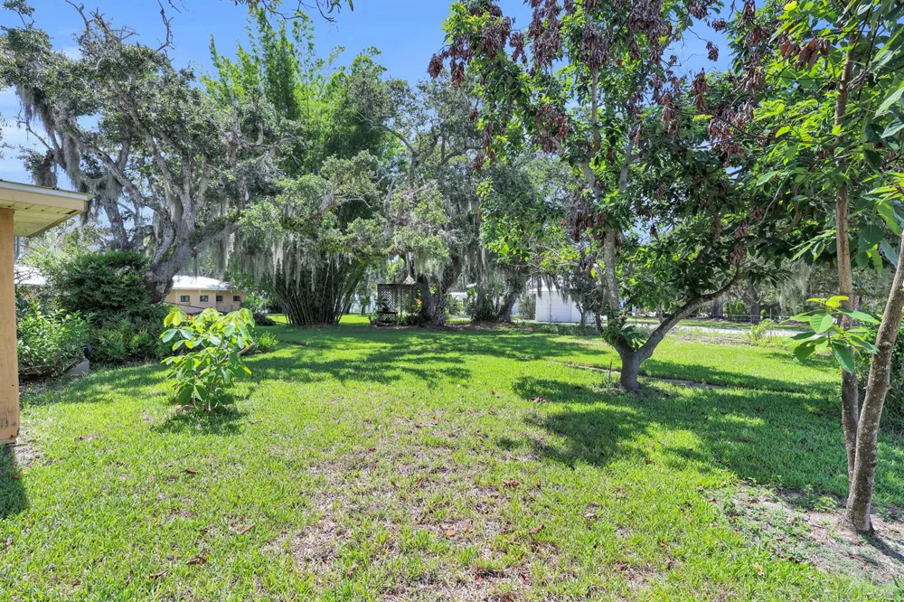 8609 S Indian River Drive Fort Pierce, FL 34982