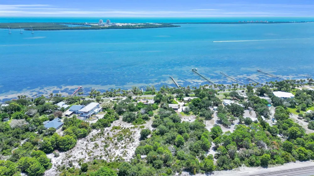 8609 S Indian River Drive Fort Pierce, FL 34982