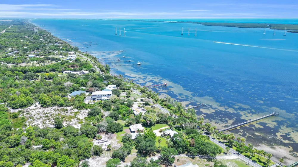8609 S Indian River Drive Fort Pierce, FL 34982