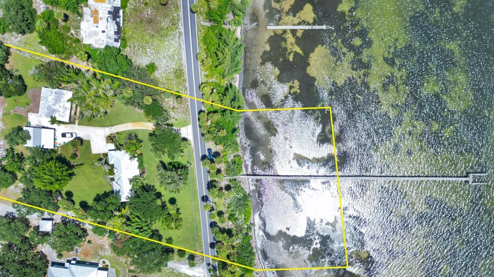 8609 S Indian River Drive Fort Pierce, FL 34982