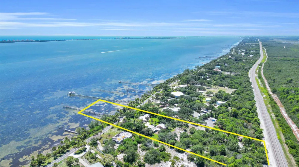 8609 S Indian River Drive Fort Pierce, FL 34982