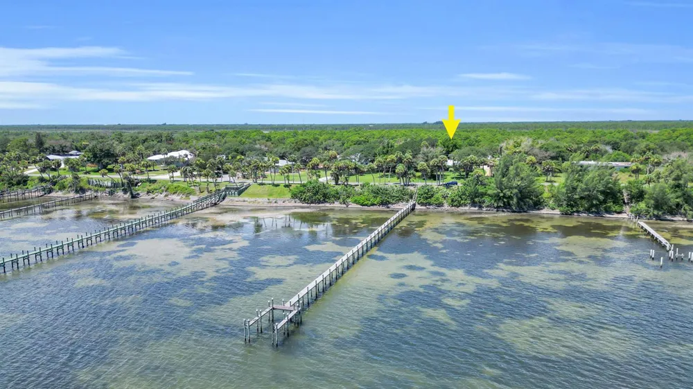 8609 S Indian River Drive Fort Pierce, FL 34982